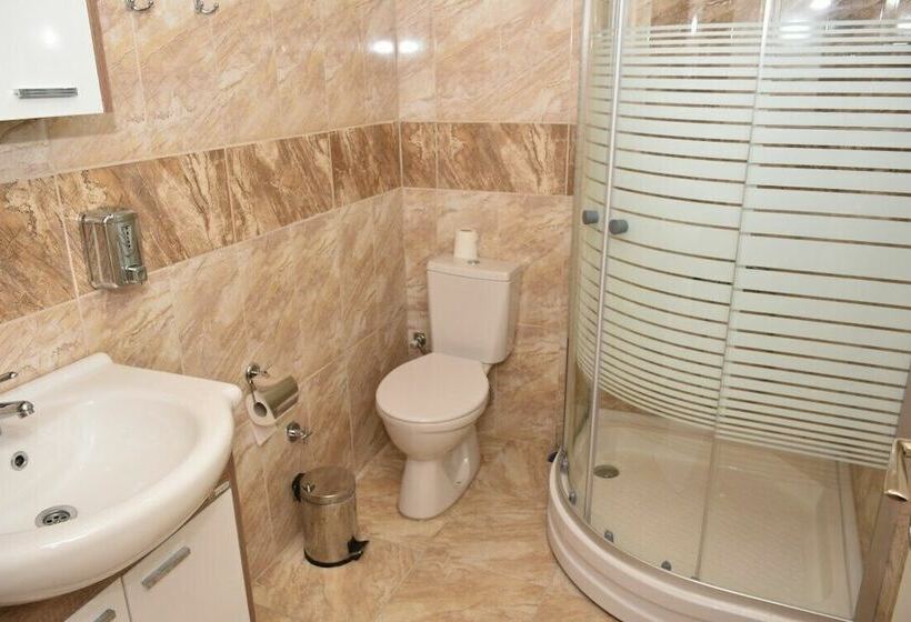 اتاق لوکس چهار تخته, Saklıkoy Evleri