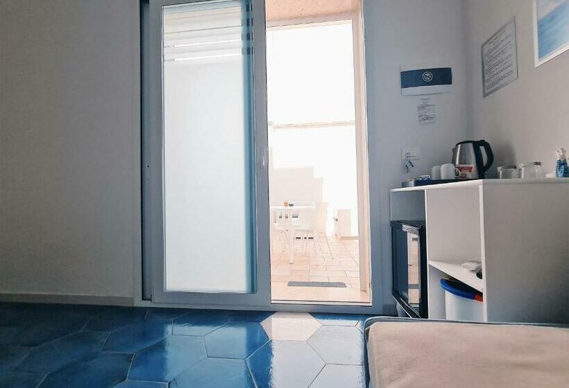 חדר סטנדרט לארבעה, Kalinifta Rooms Apartment