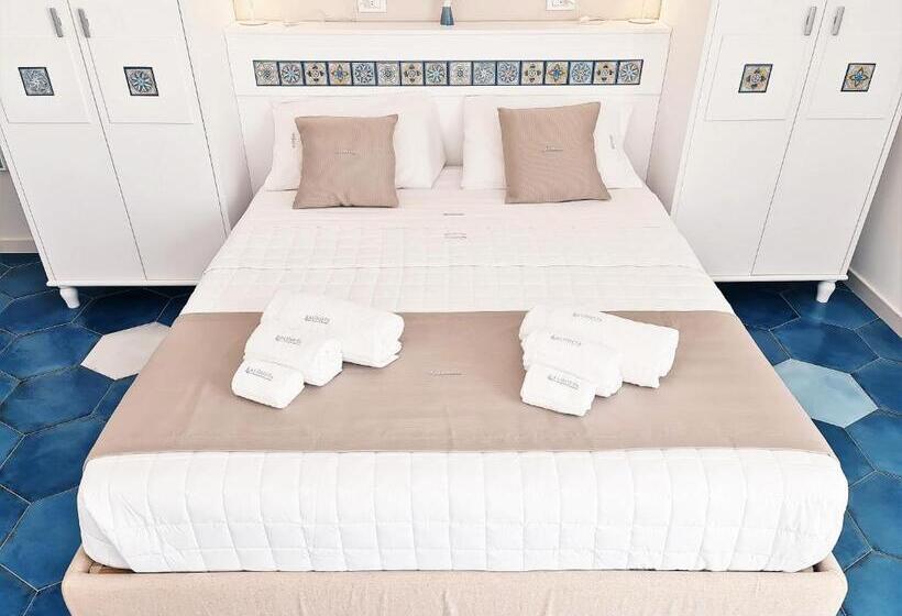 חדר סטנדרט לארבעה, Kalinifta Rooms Apartment