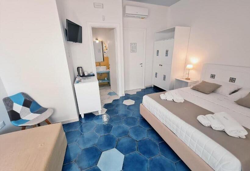 Номер Стандарт Трехместный, Kalinifta Rooms Apartment