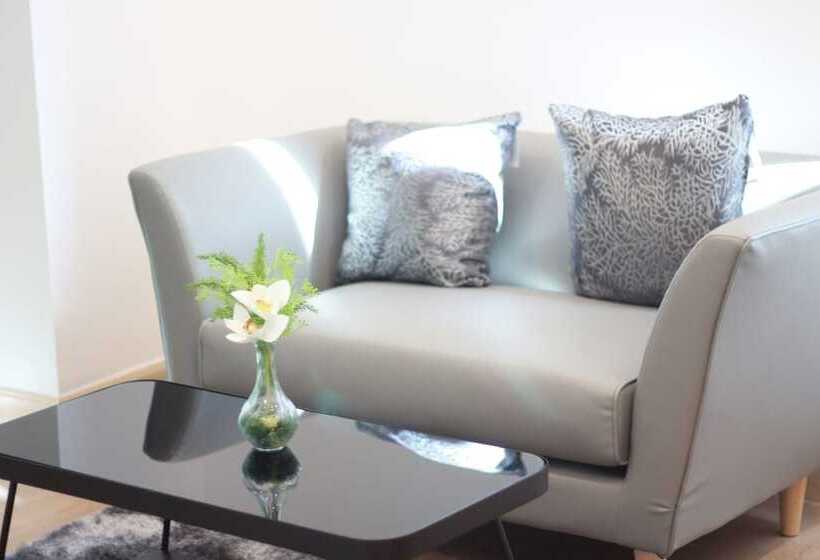 Suíte, The Square 101