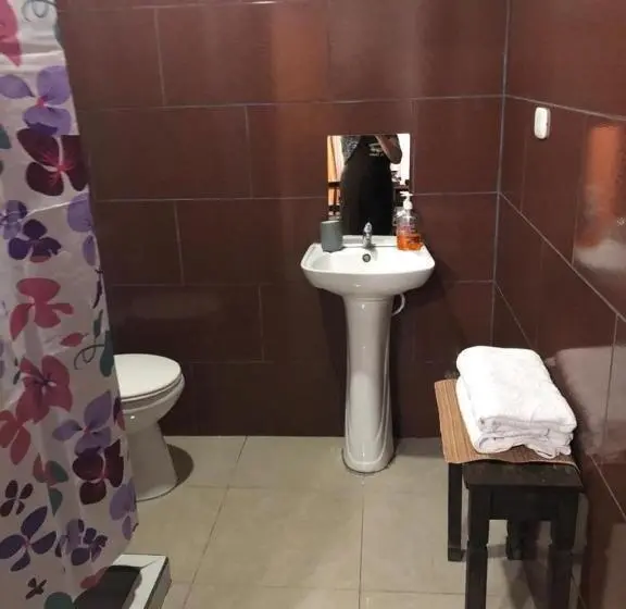 استودیوی استاندارد, Apartments Pura Vida