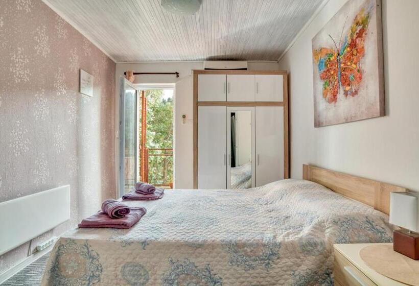 سوئیت با بالکن, Baka Zlata Apartments