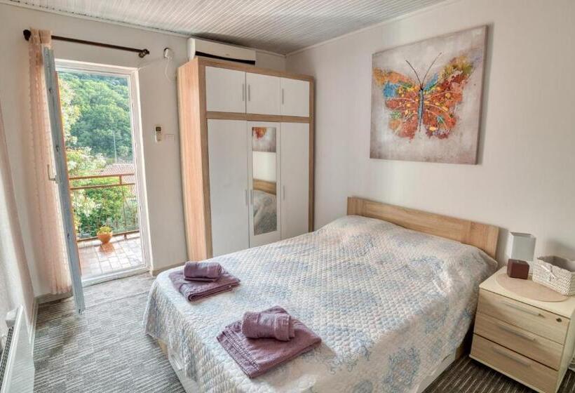 سوئیت با بالکن, Baka Zlata Apartments