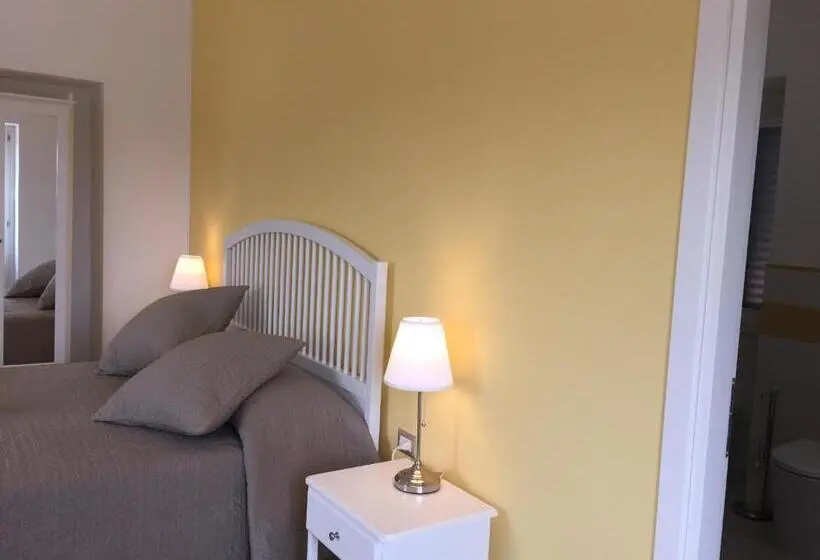 バルコニー付きデラックスルーム, Resort Villa Isola B&b