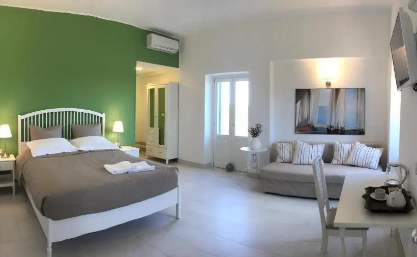 キングサイズベッドのスタンダードルーム, Resort Villa Isola B&b