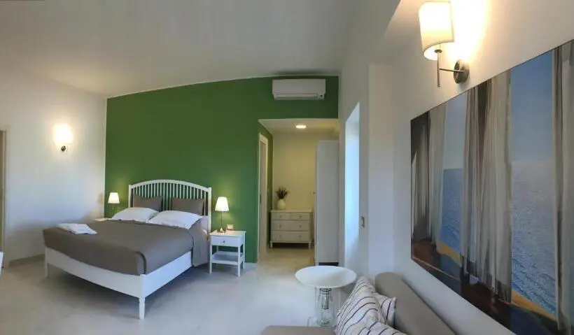 キングサイズベッドのスタンダードルーム, Resort Villa Isola B&b