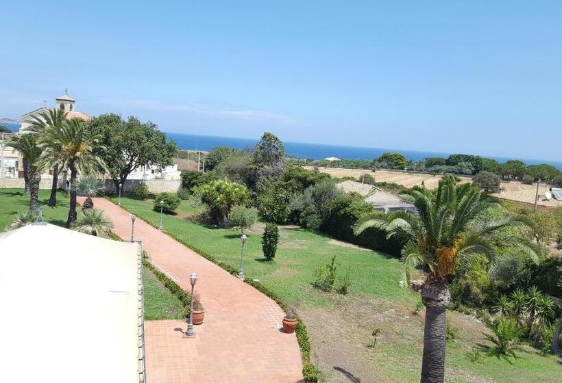 스탠다드 룸 킹사이즈 침대, Resort Villa Isola B&b