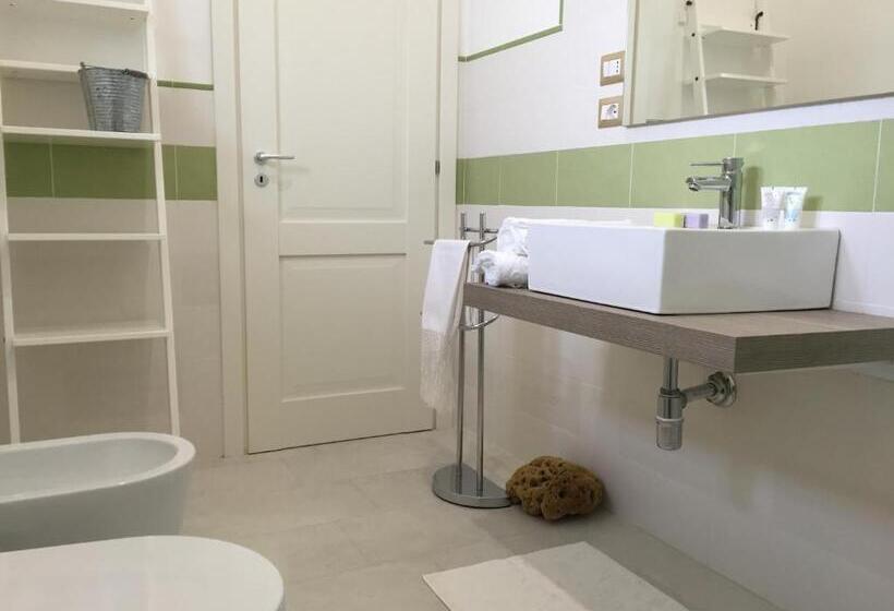 스탠다드 룸 킹사이즈 침대, Resort Villa Isola B&b