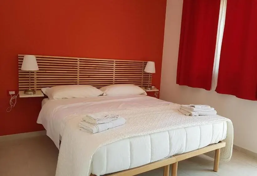 プールビュースタンダードルーム, Resort Villa Isola B&b