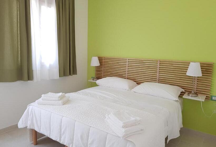 스탠다드 룸 풀장 전망, Resort Villa Isola B&b