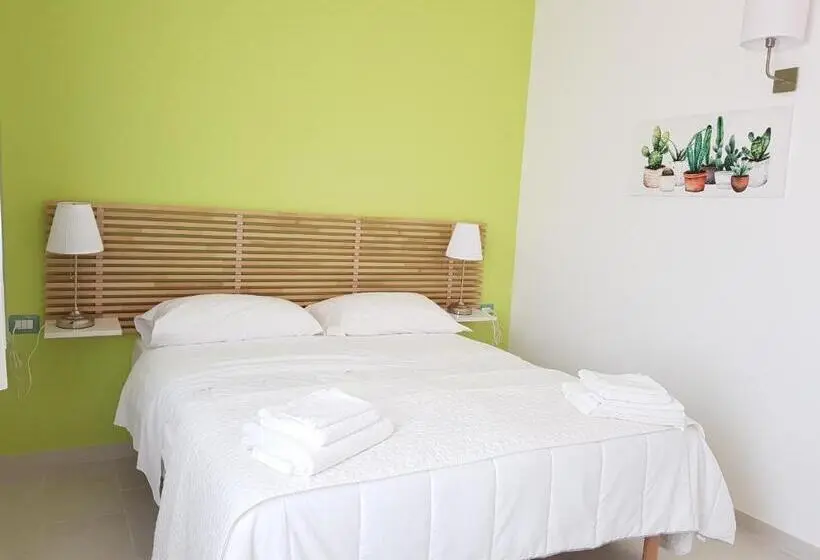 プールビュースタンダードルーム, Resort Villa Isola B&b
