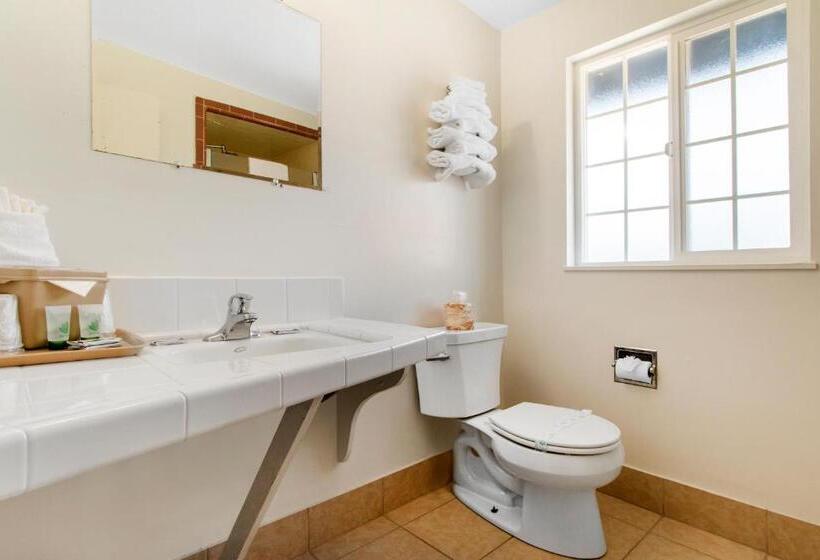 חדר סטנדרט שתי מיטות זוגיות, Eureka Town House Motel  Historic Old Town