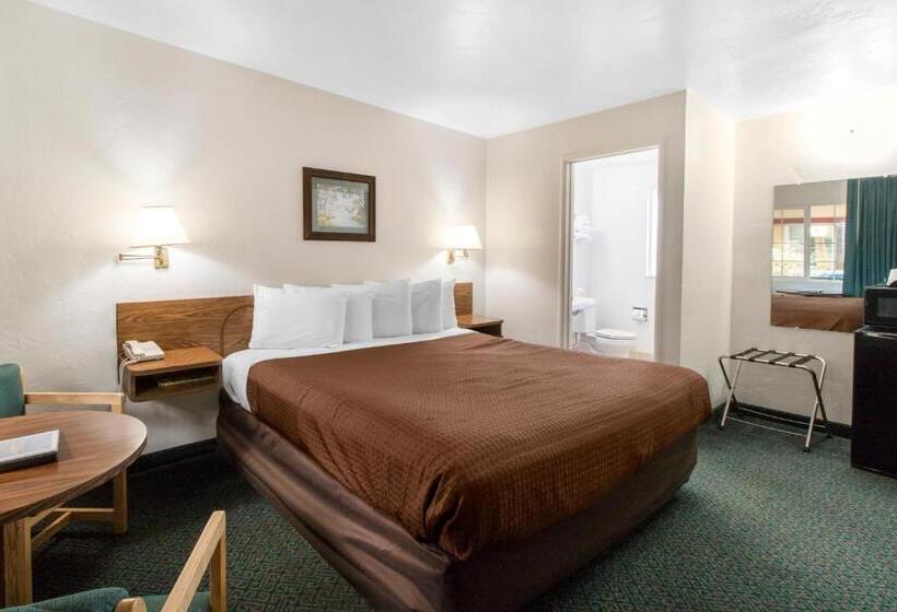 חדר סטנדרט עם מיטת קינג, Eureka Town House Motel  Historic Old Town