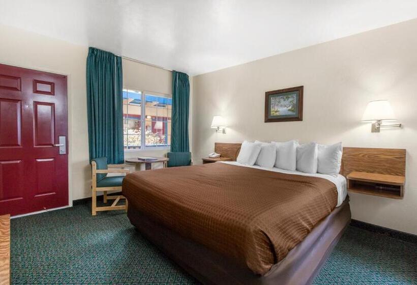 חדר סטנדרט עם מיטת קינג, Eureka Town House Motel  Historic Old Town