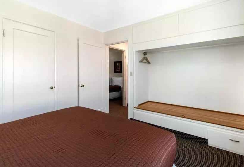 سوئیت 2 خوابه, Eureka Town House Motel  Historic Old Town
