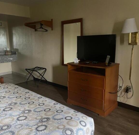 غرفة قياسية سرير كينج, Hole Inn The Wall Hotel   Fort Walton Beach   Sunset Plaza   Nearby Beaches & Hurlburt