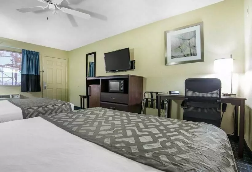 اتاق استاندارد با 2 تخت دوبل, Rodeway Inn & Suites
