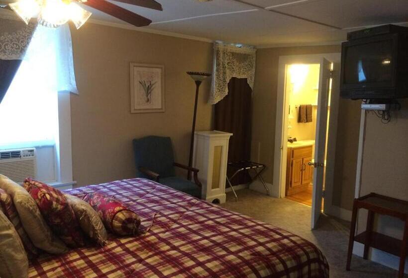 キングサイズベッドのスタンダードルーム, The Tunnicliff Inn