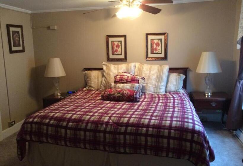 Стандартный Номер Кровать Кинг, The Tunnicliff Inn