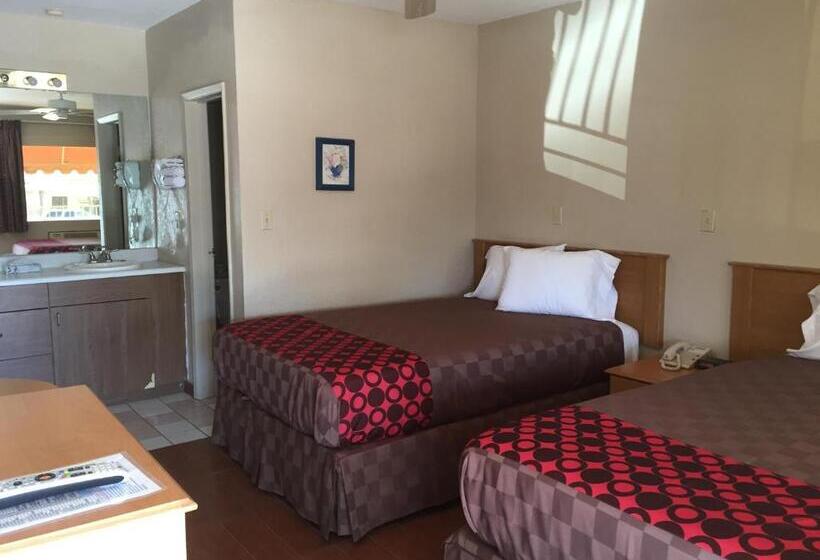 스탠다드 룸 더블 침대 2개, Townhouse Inn And Suites