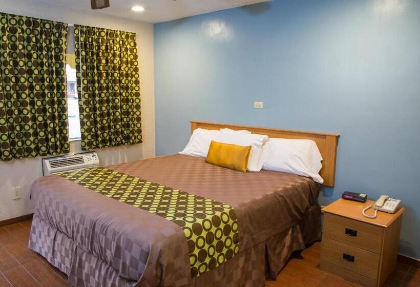 스탠다드 룸 킹사이즈 침대, Townhouse Inn And Suites