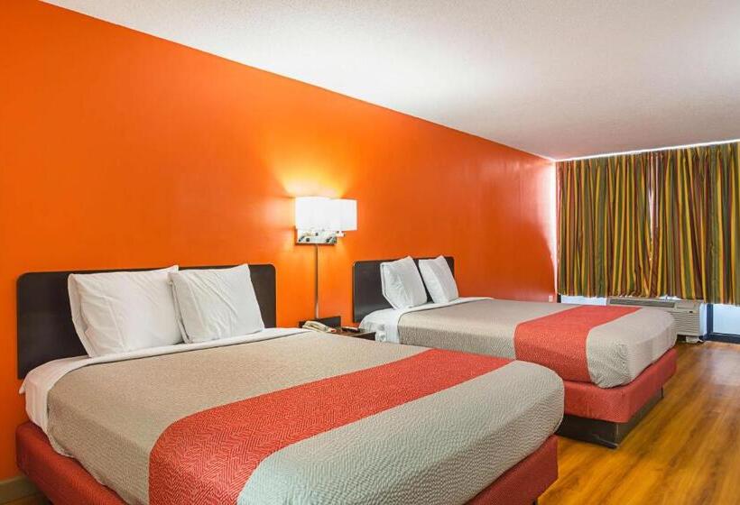 Номер Deluxe, Motel 6 Cleveland, Tn
