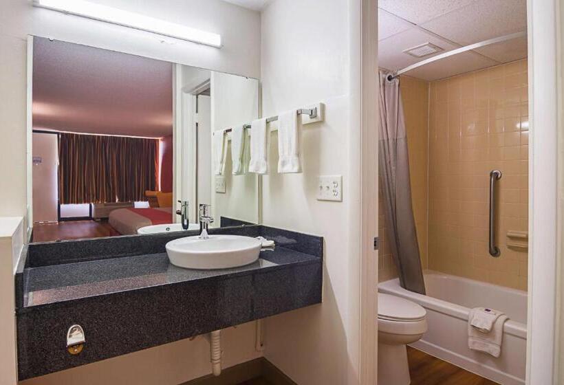 חדר דלוקס, Motel 6 Cleveland, Tn