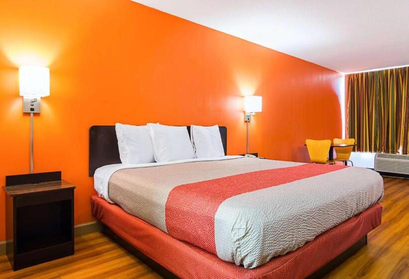 חדר דחוקס עם מיטת קינג, Motel 6 Cleveland, Tn