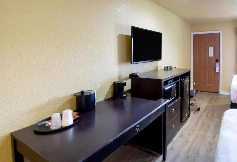 身障者適用スタンダードルーム, Woodridge Inn And Suites