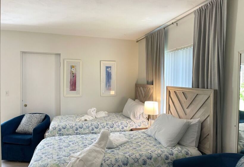 إستوديو قياسى, Tropic Isle Beach Resort