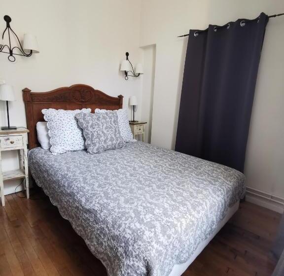 Номер Стандарт Индивидуальный, De La Cathedrale Metz