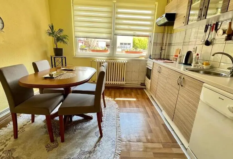 آپارتمان 1 خوابه, Guest House Bosnian House