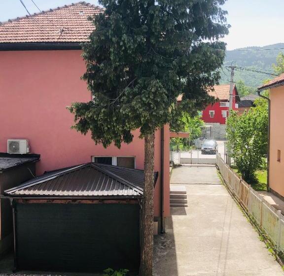 آپارتمان لوکس 1 خوابه, Guest House Bosnian House