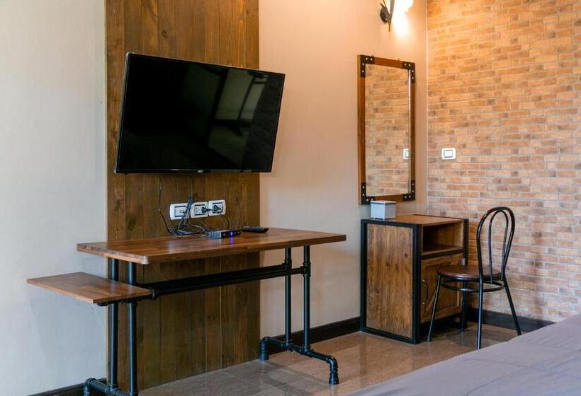 استودیوی استاندارد, Best Way Resort