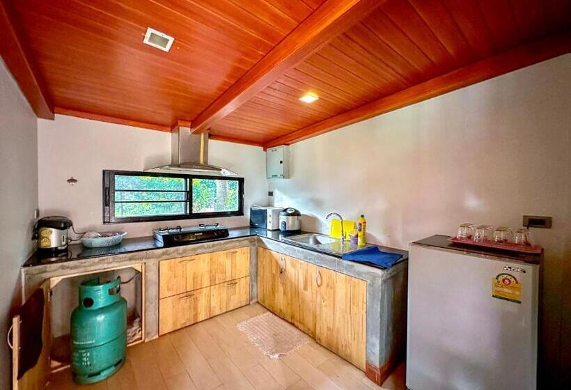 ویلای یک اتاق خوابه با استخر شنا, Best Way Resort