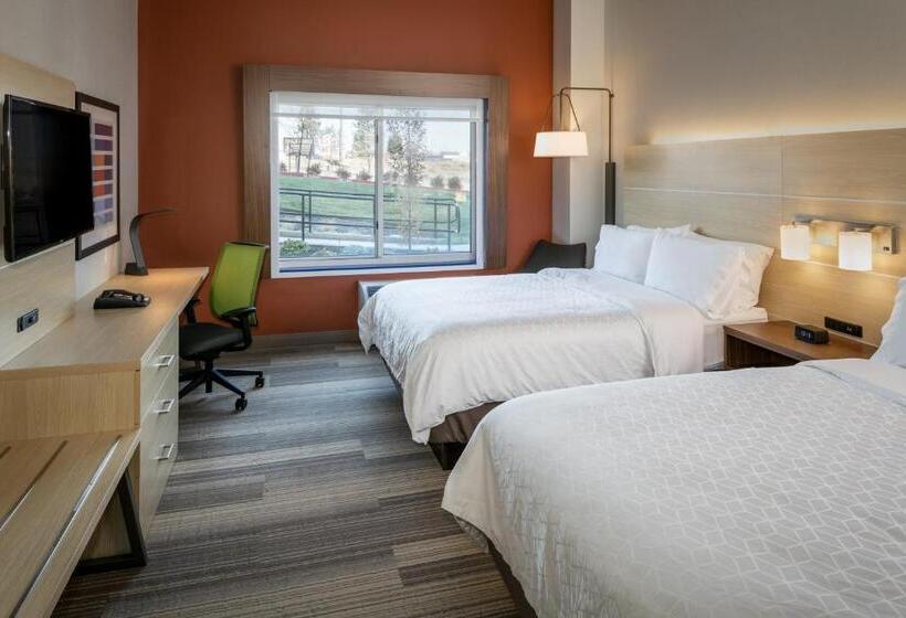 Номер Стандарт Адаптированный для Инвалидов, Holiday Inn Express & Suites Bend South, An Ihg