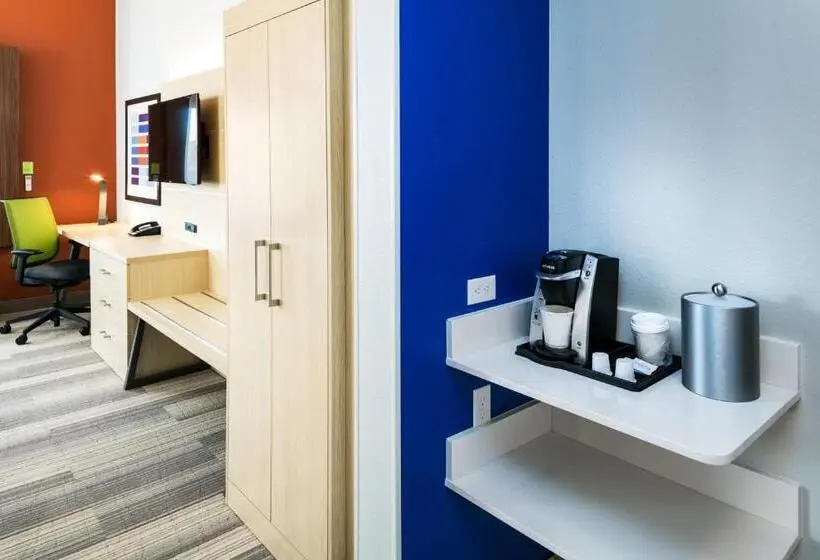身障者適用キングサイズベッドルーム, Holiday Inn Express & Suites   Bend South, An Ihg