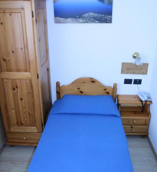 标准单人间, La Palù