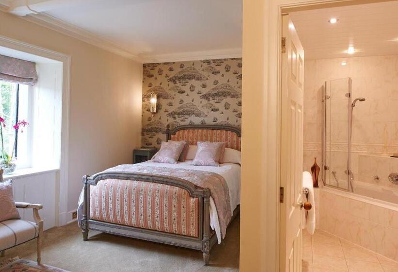 Классический Номер, Pale Hall