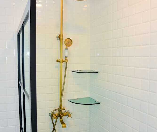 Номер Стандарт, Peranakan House