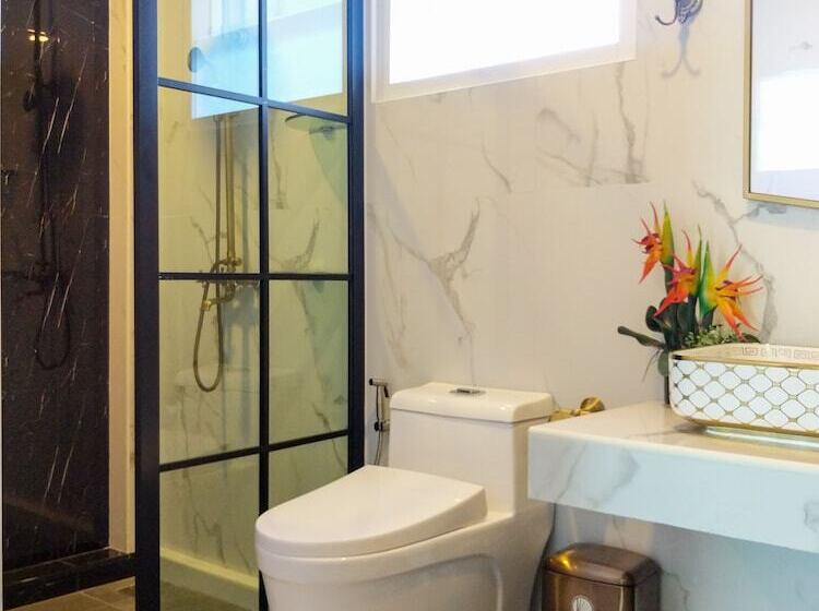 סוויטה אקזקיוטיב, Peranakan House