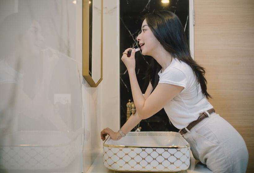 סוויטה אקזקיוטיב, Peranakan House