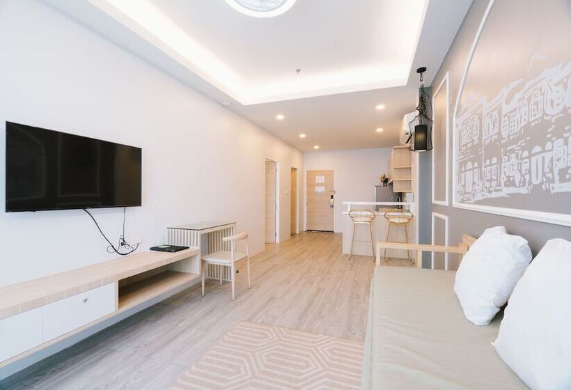 סוויטה אקזקיוטיב, Peranakan House