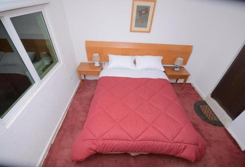 اتاق لوکس, Petra Lion