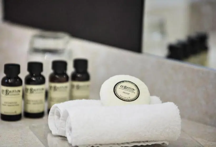 اتاق سوپریور با تخت بزرگ, Pullman Doha West Bay