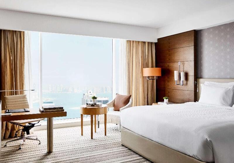 اتاق سوپریور با تخت بزرگ, Pullman Doha West Bay
