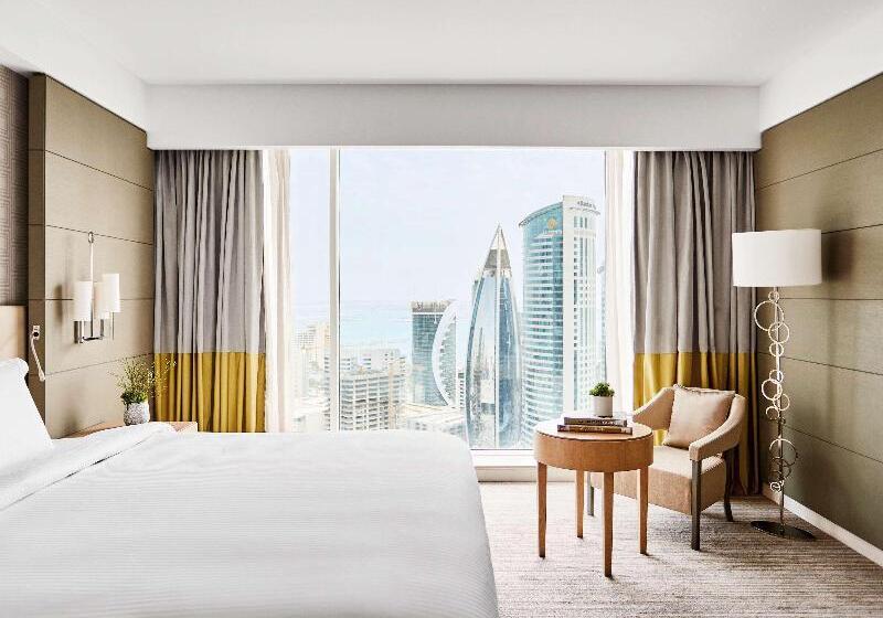 اتاق اجرایی, Pullman Doha West Bay