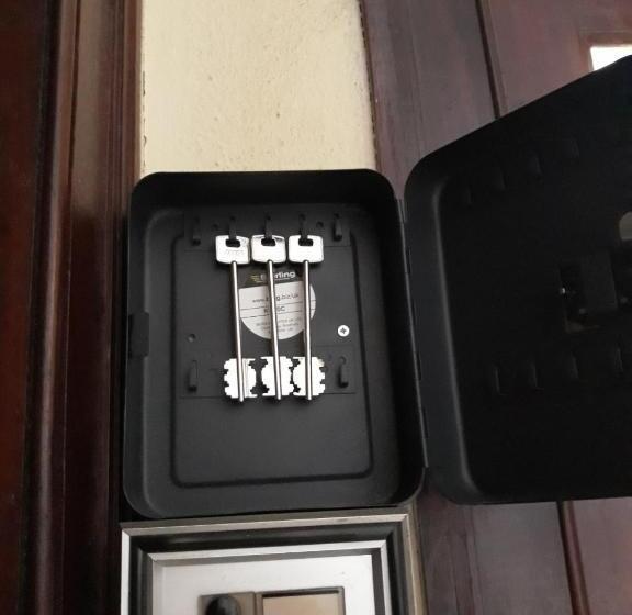 اتاق استاندارد چهار تخته, Lisbon Garden Flower