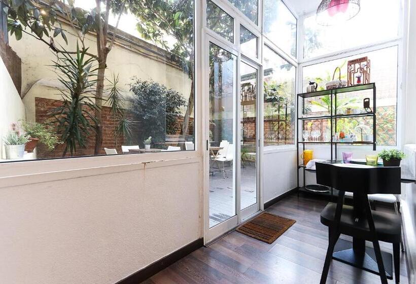 اتاق استاندارد چهار تخته, Lisbon Garden Flower